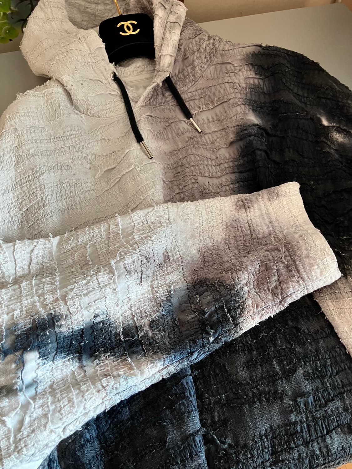 지방시 보로 후드티 상품이미지6