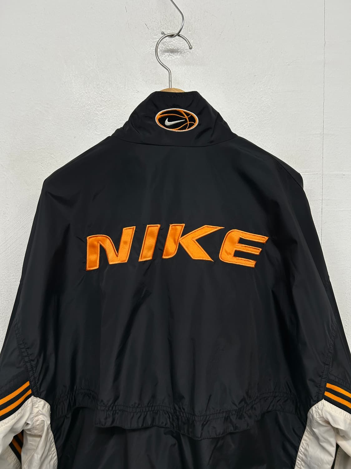 90s 나이키 블랙 오렌지 바람막이 자켓  상품이미지2