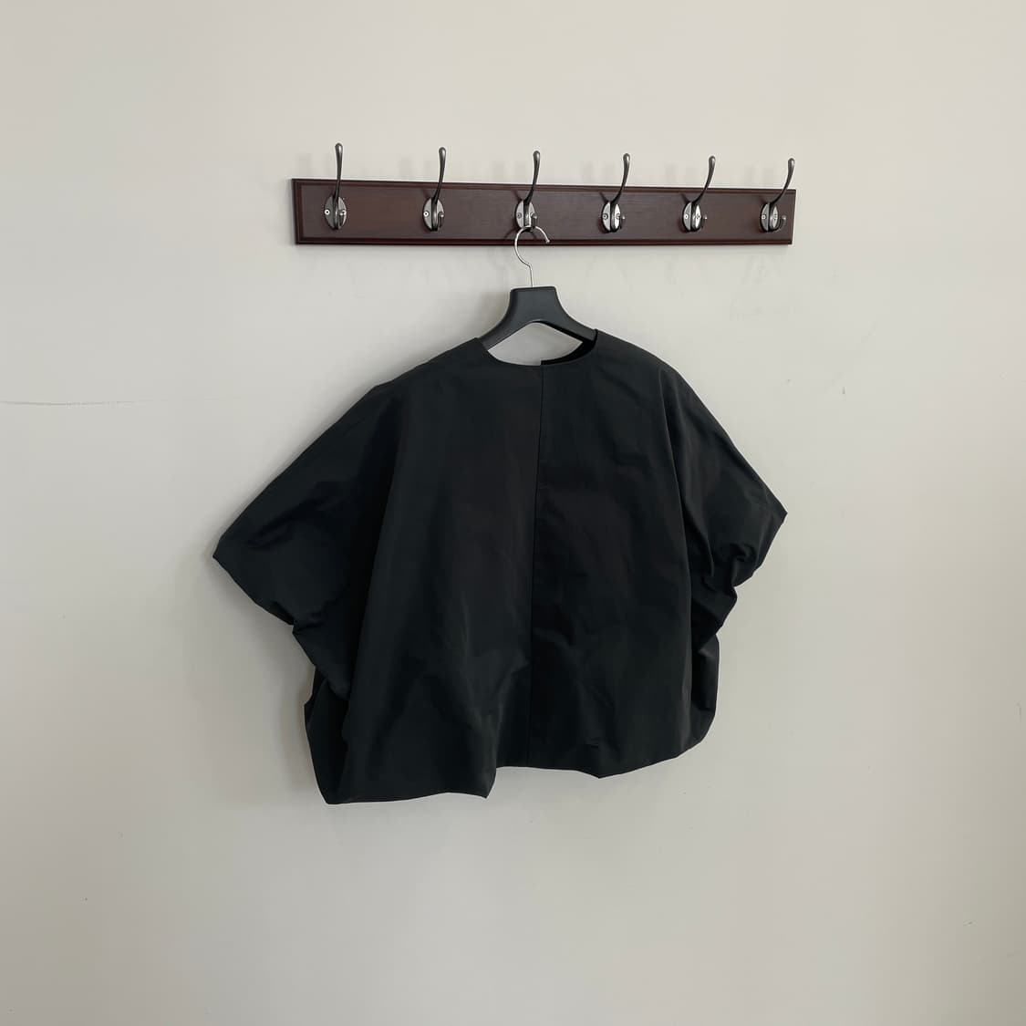 코스 폴리 오버핏 오픈 반팔 탑 아우터 상품이미지2