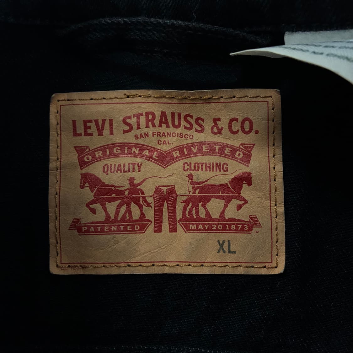 Levis  리바이스 레드탭 흑청 데님 트러커 자켓 상품이미지4