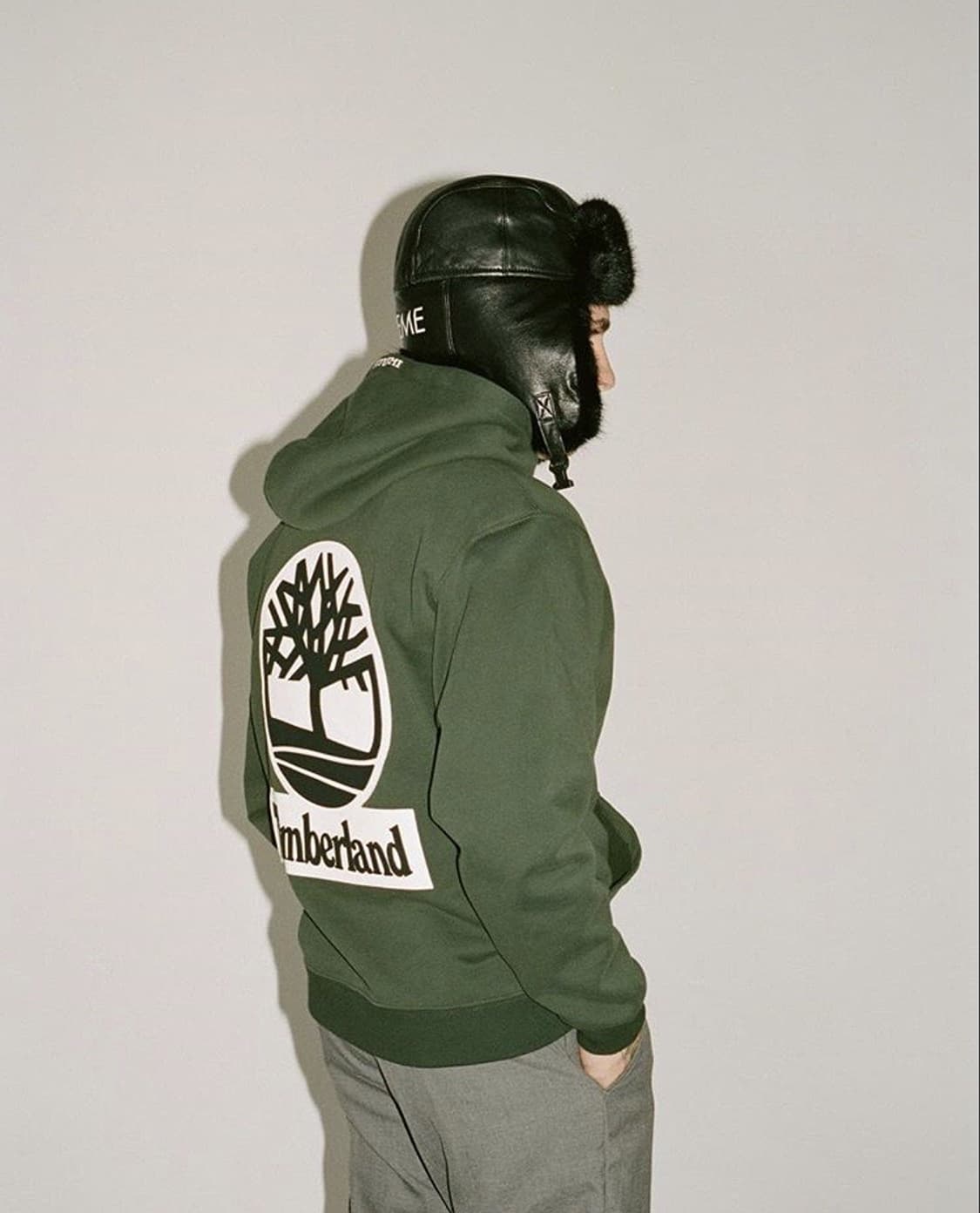 슈프림 x 팀버랜드 [정품] 가죽로고 (시세 52만) 후드티 L(105) 상품이미지2