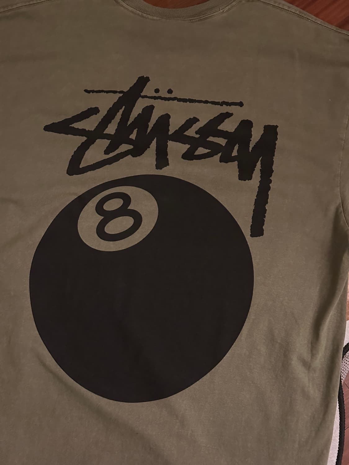 괌 매장 구매 스투시 8볼 카키색 반팔 상품이미지2