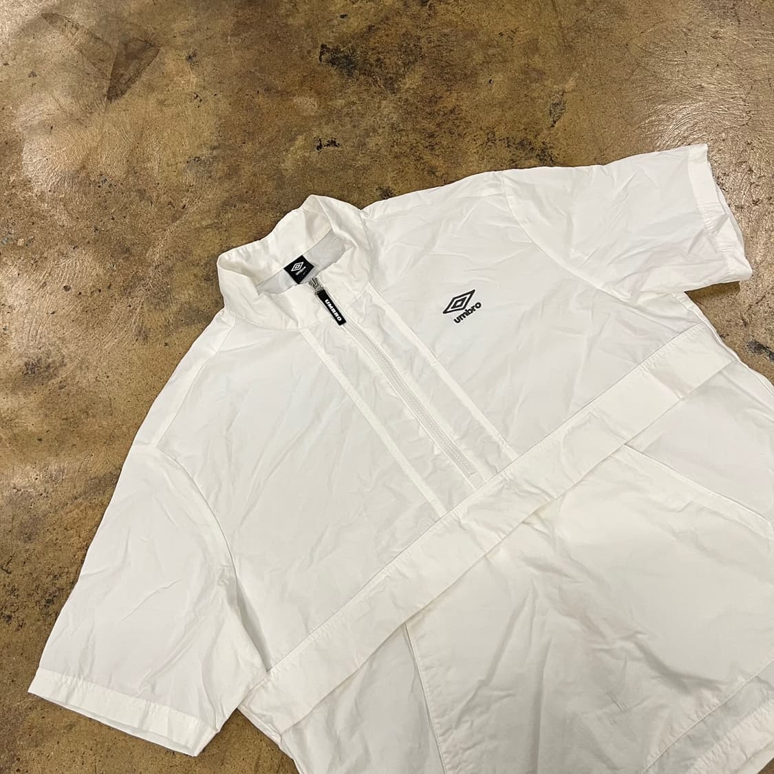 [정품/105] 엄브로 화이트 반팔 아노락 b18 상품이미지1