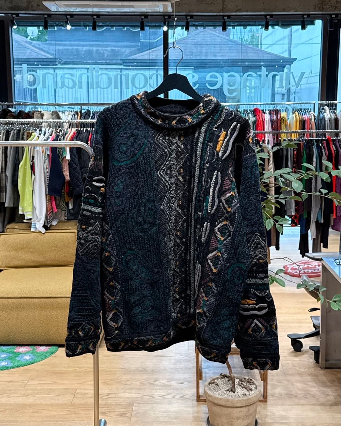 쿠지 블랙 패턴 케이블 울 니트  상품이미지1