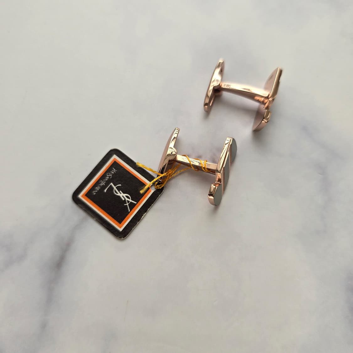 입생로랑 정품 명품 커프스 1.9cm  A+등급 J12
 상품이미지7