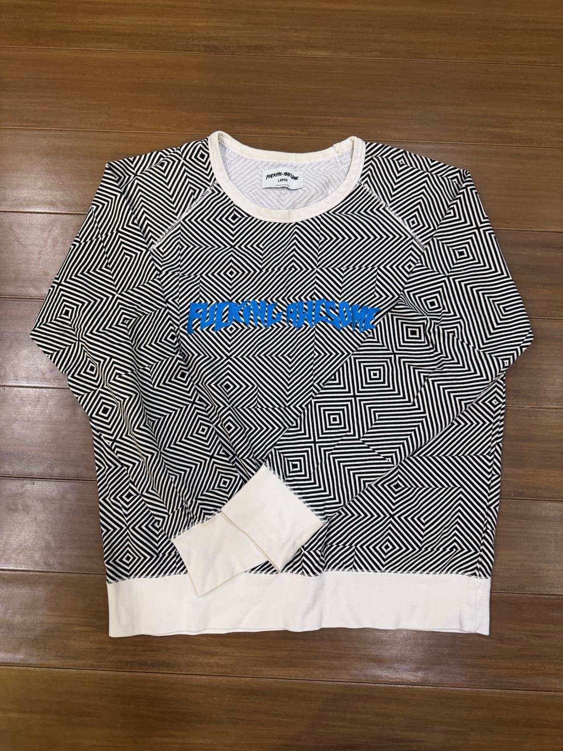 퍼킹어썸 롱슬리브 상품이미지1