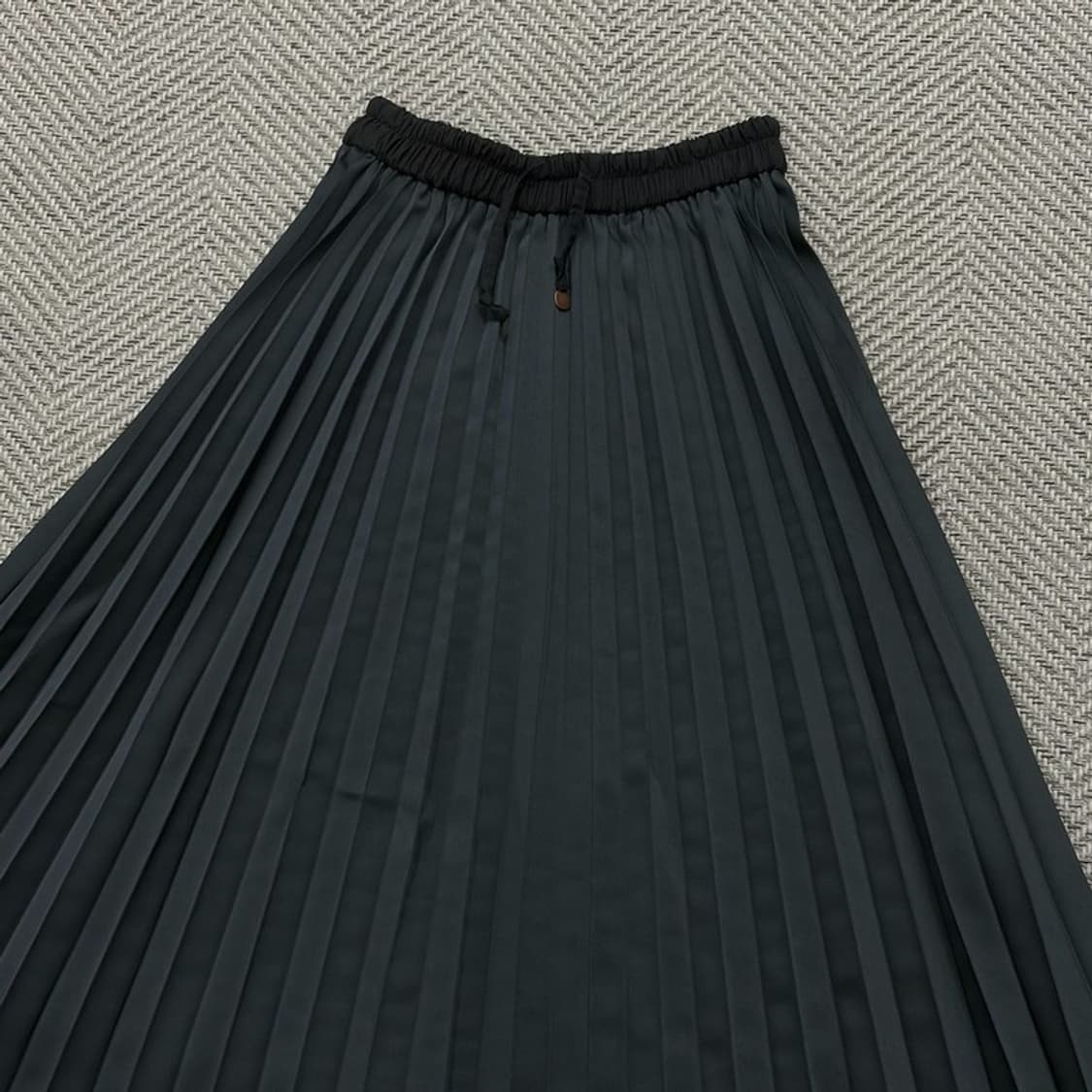 Thursday Island 베이직 플리츠 스커트 v2801 상품이미지3