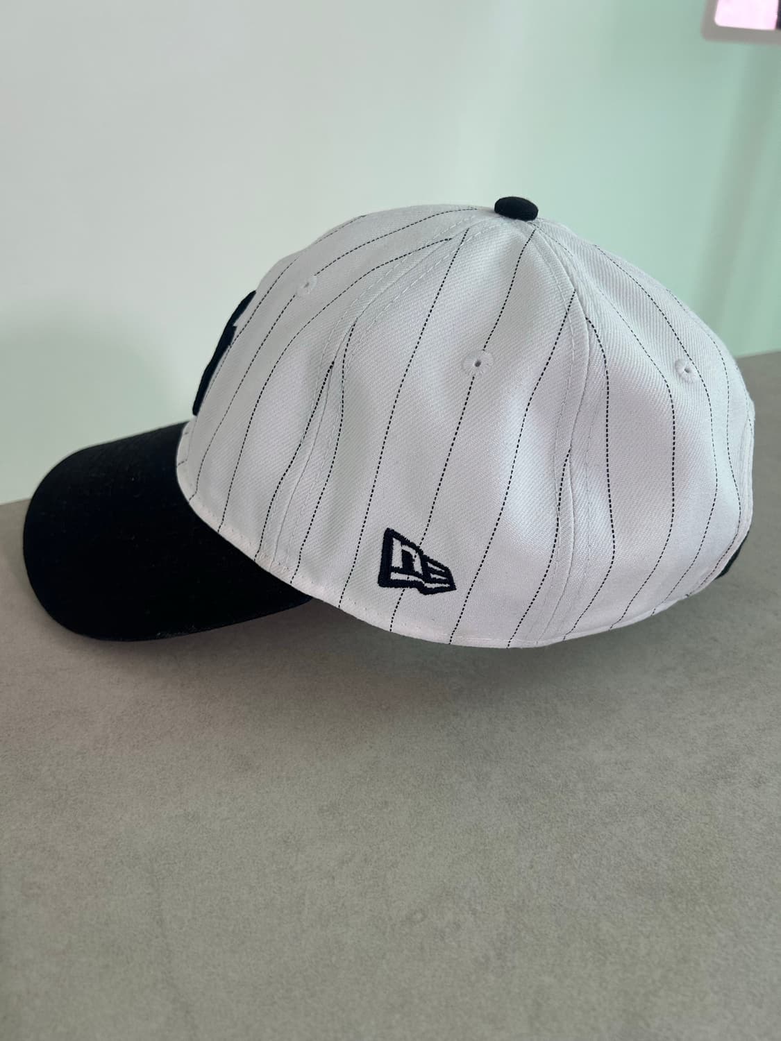 뉴에라 x MOMA 상품이미지2