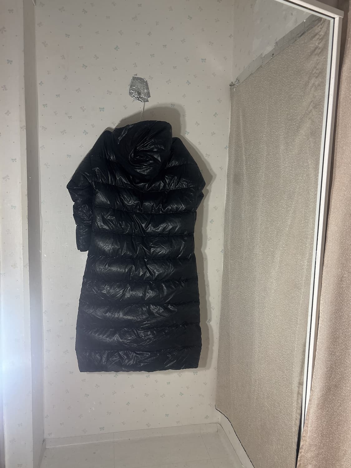 나이키 써마핏 롱패딩 블랙 (유광) 상품이미지3