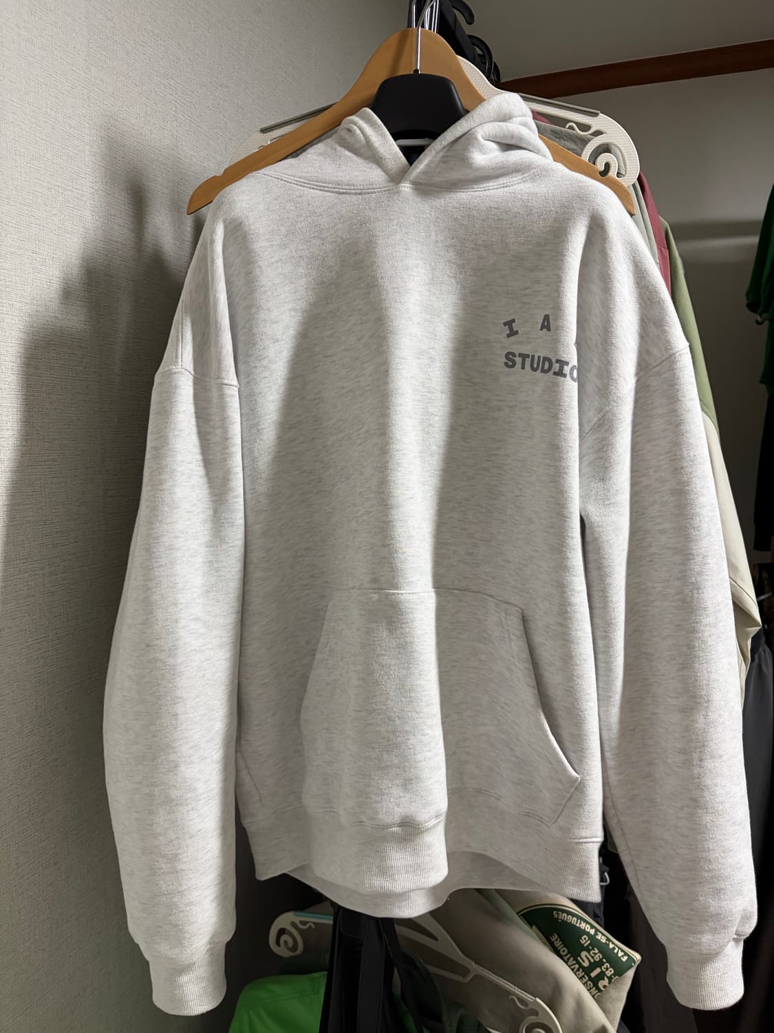 10주년 아이앱 스튜디오 후드티  상품이미지1