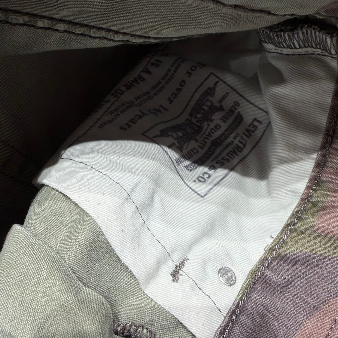 리바이스 백사틴 카모 하이볼 팬츠 32 상품이미지4