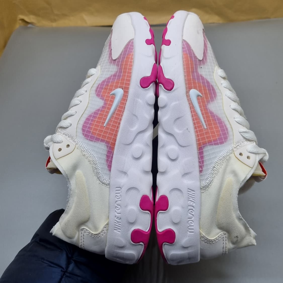 나이키 리뉴 루센트 여성운동화230 상품이미지5