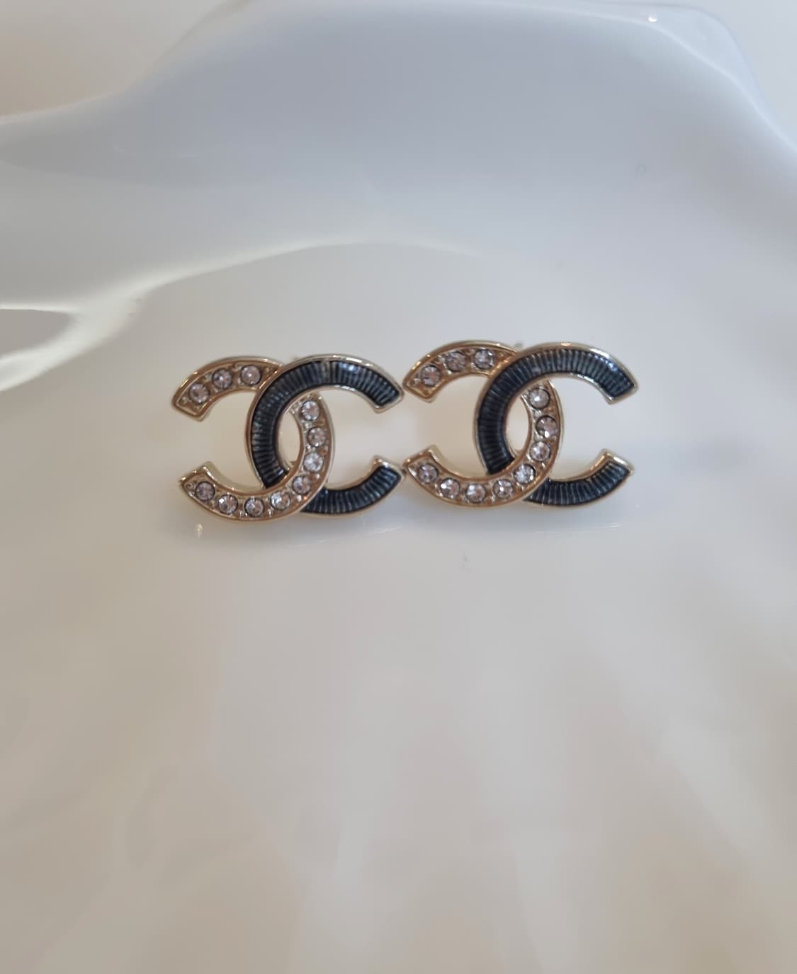 샤넬 콤비 스왈큐빅 CC로고 귀걸이 샴페인골드 업사이클링 상품이미지3