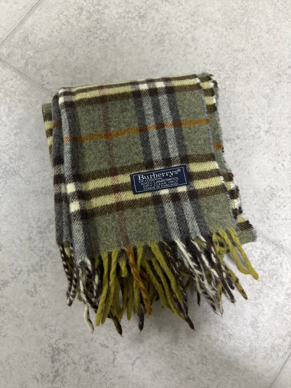 버버리 머플러 상품이미지1