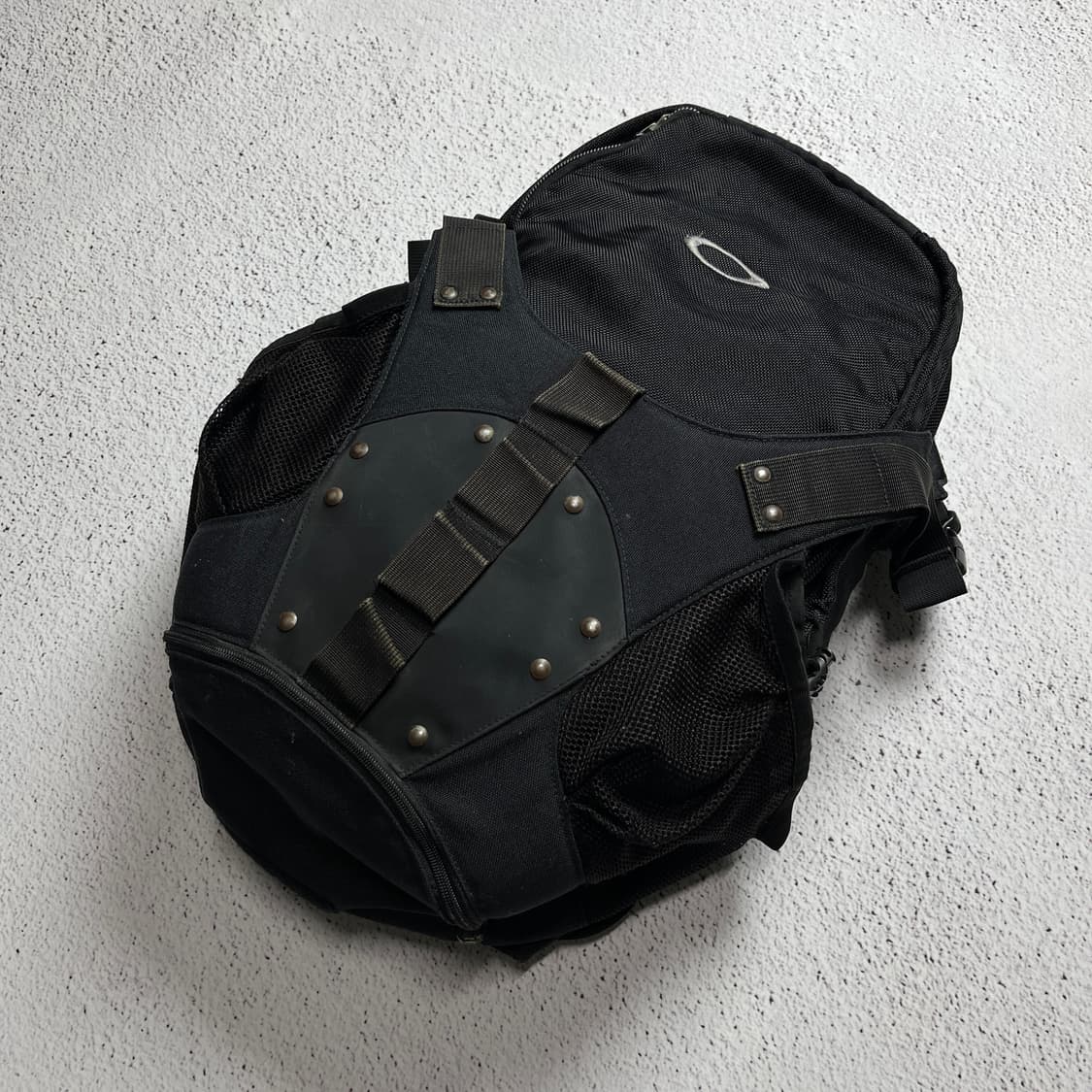 Vintage 00s Oakley Icon Backpack 상품이미지1
