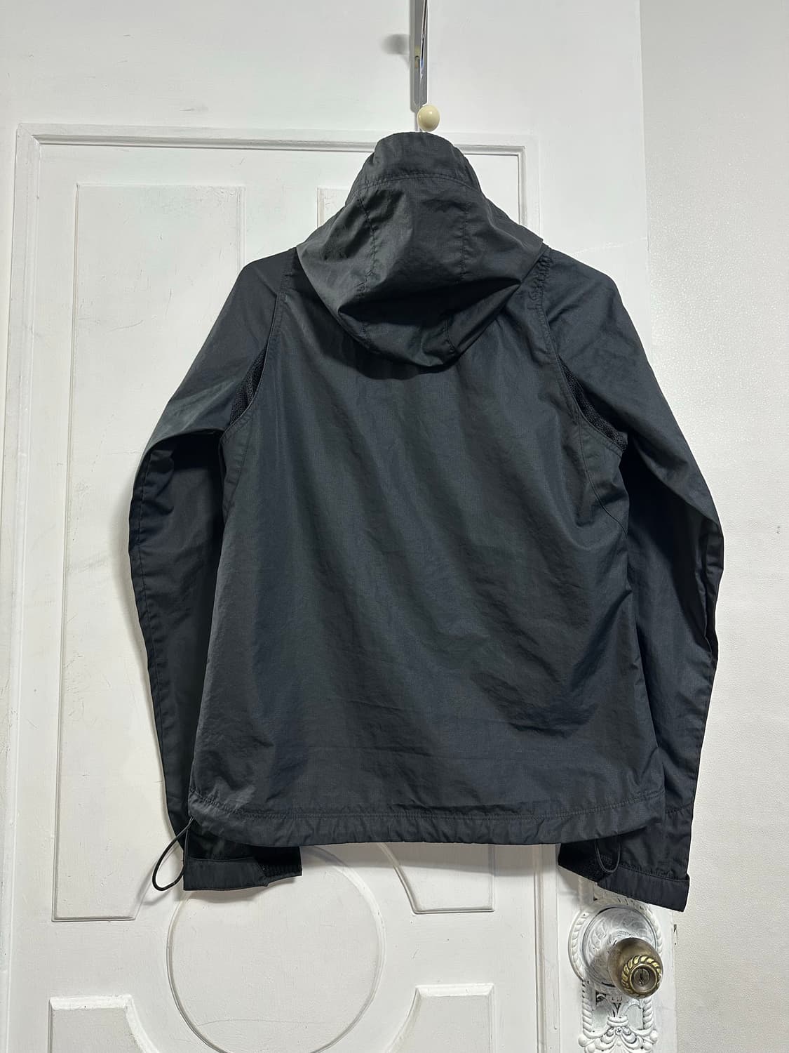 나이키 ACG 바람막이 상품이미지2