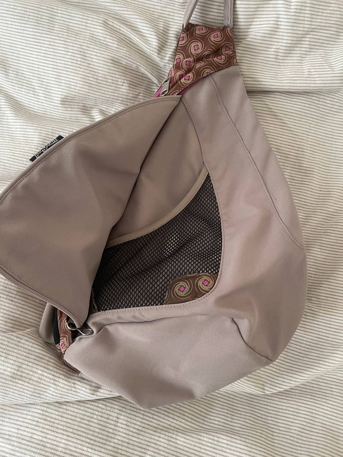 Jansport 슬링백 상품이미지3