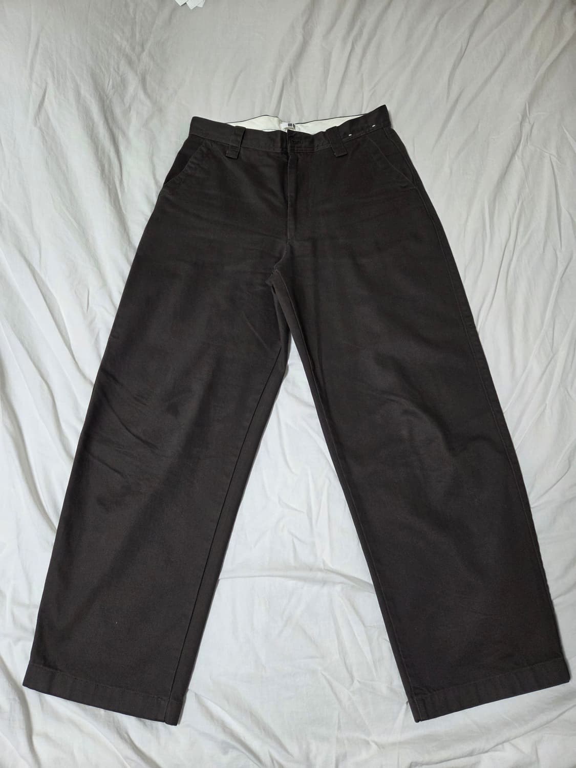 유니클로 U 와이드핏치노 다크브라운 76 상품이미지2