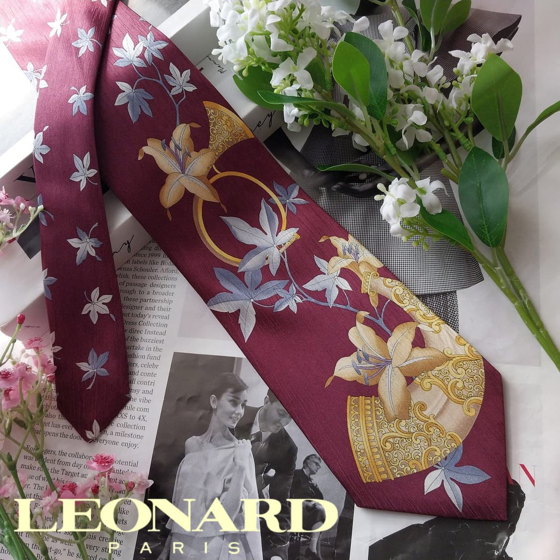 레오나드 실크 플로럴 아트 패턴 넥타이 9.7cm A+등급 K2151
 상품이미지1