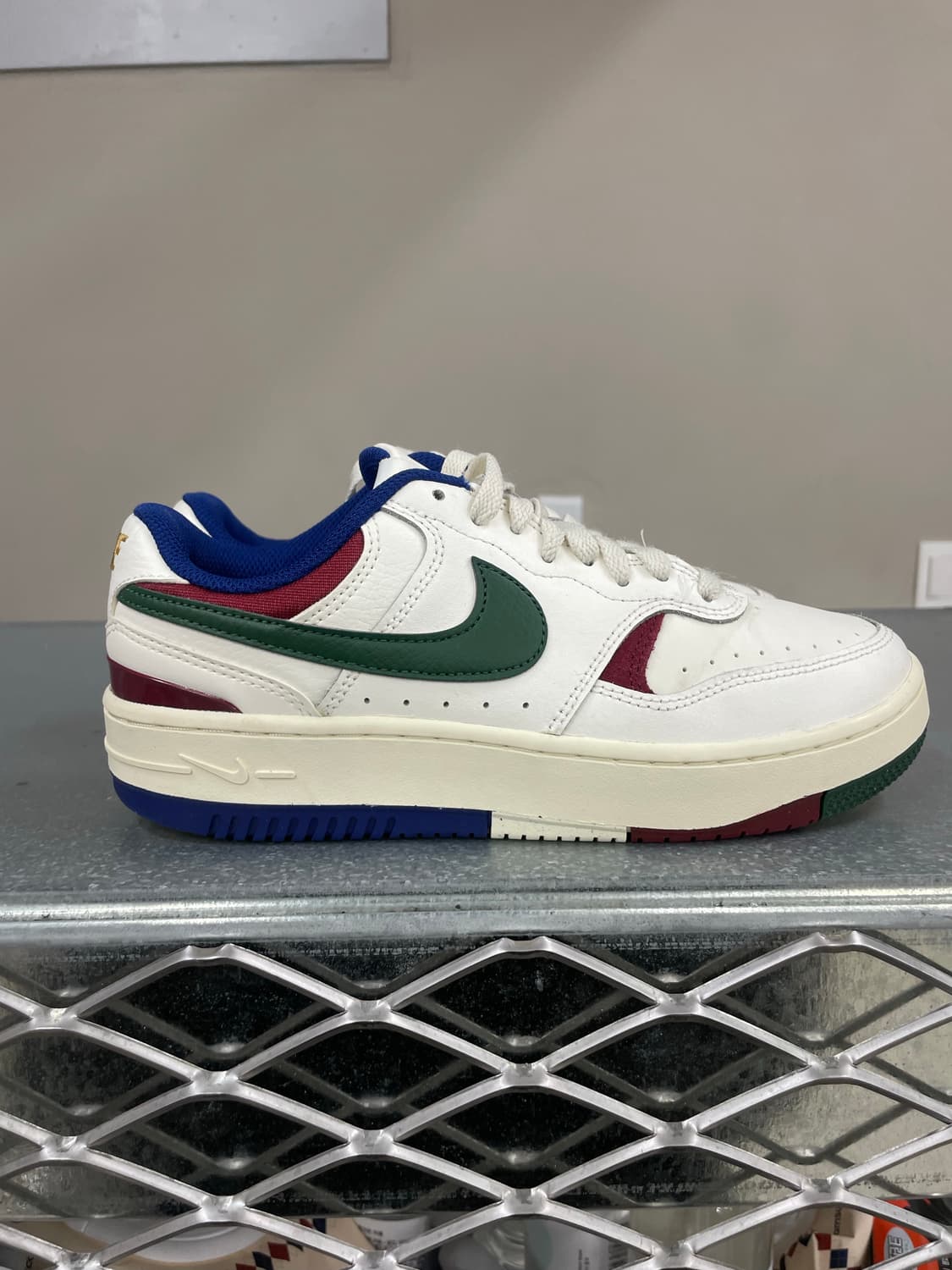 나이키 감마포스 세일 휘트골드 240 상품이미지4