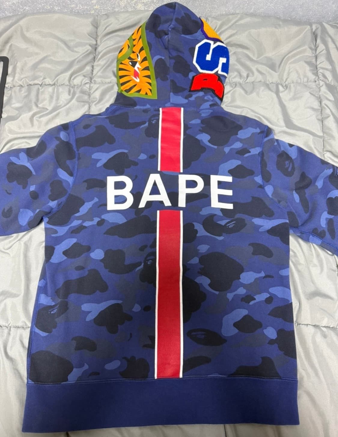 베이프 파리생제르망 (psg) 샤크 후드집업 상품이미지2