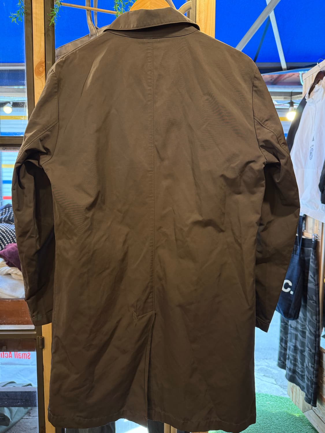 띠어리 차콜 트렌치코트 상품이미지4