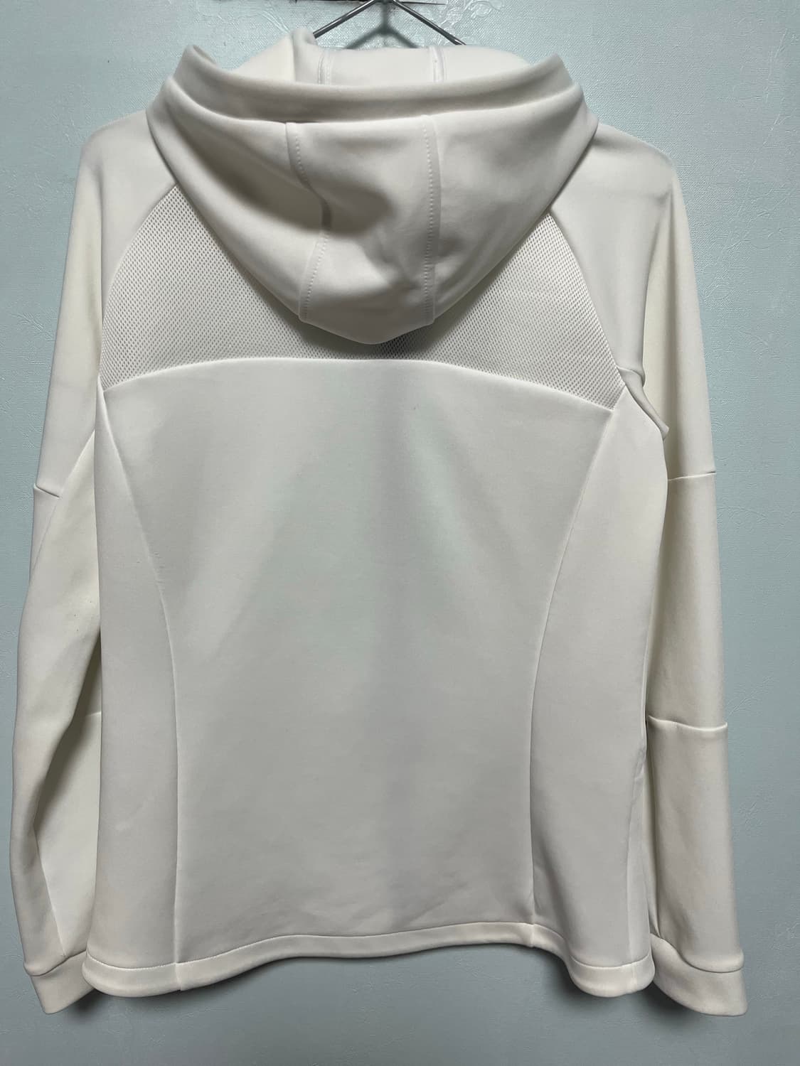 푸마 화이트 후드 집업 상품이미지6