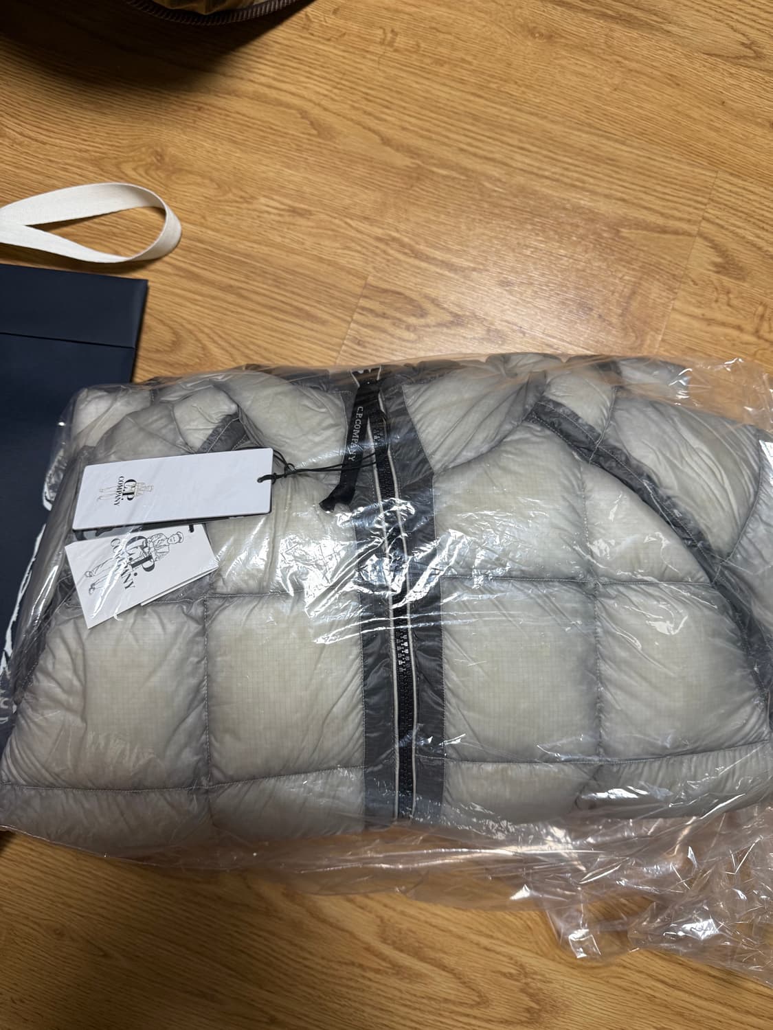 CP컴퍼니 디디쉘 DD쉘 코리아 익스클루시브 상품이미지1