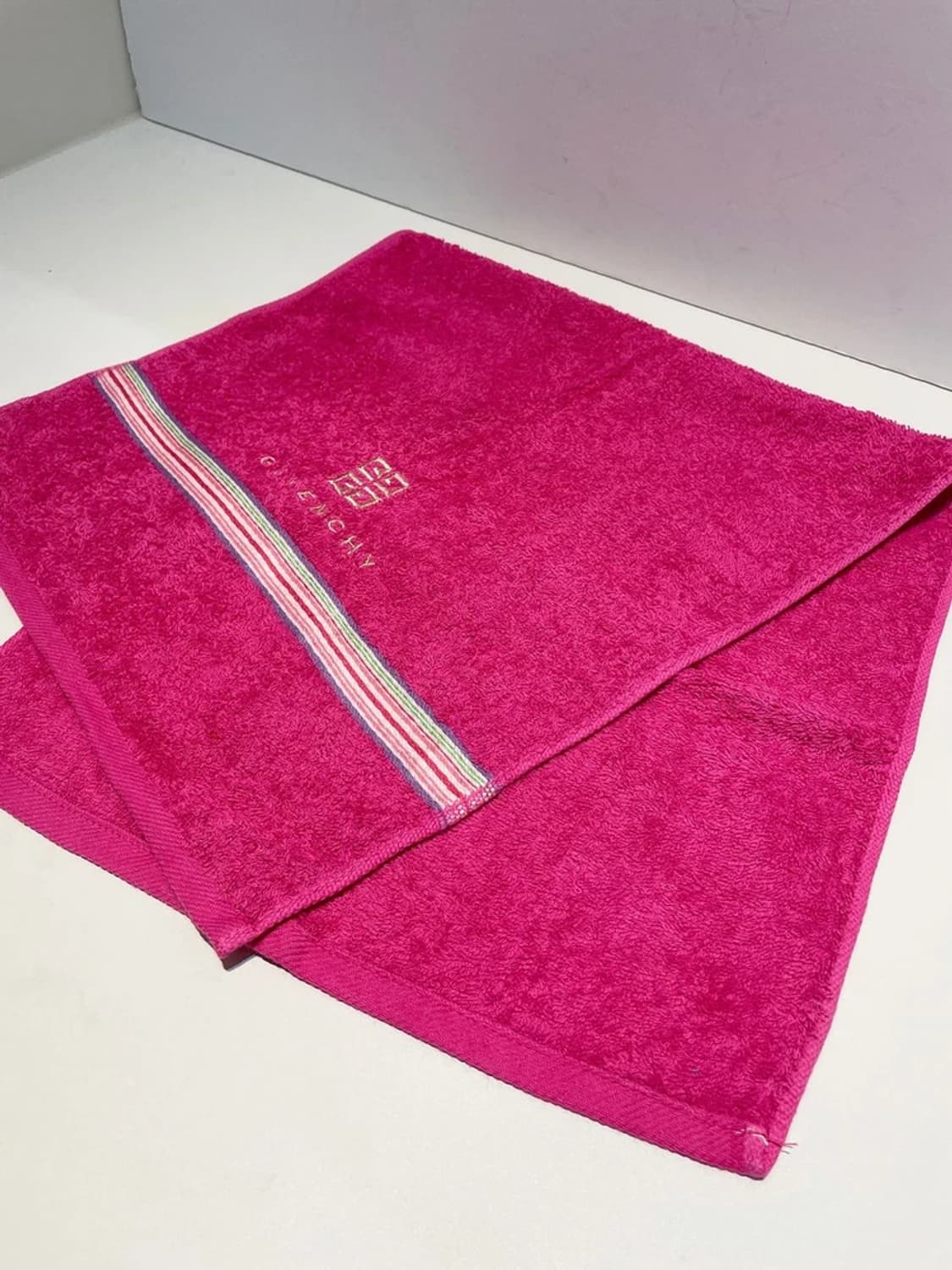 지방시 시그니처 자수로고 스포츠타올 페이스타올 A1370    상품이미지3