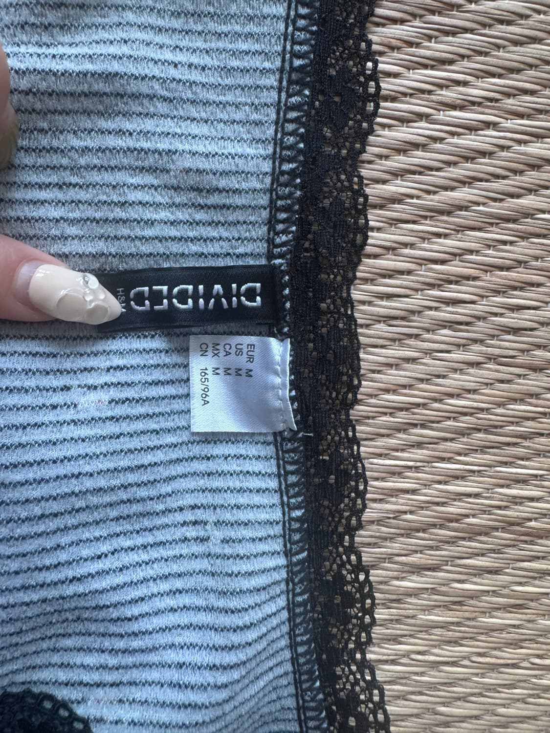 두개 같이 판매! H&m 크롭 반팔 상품이미지3