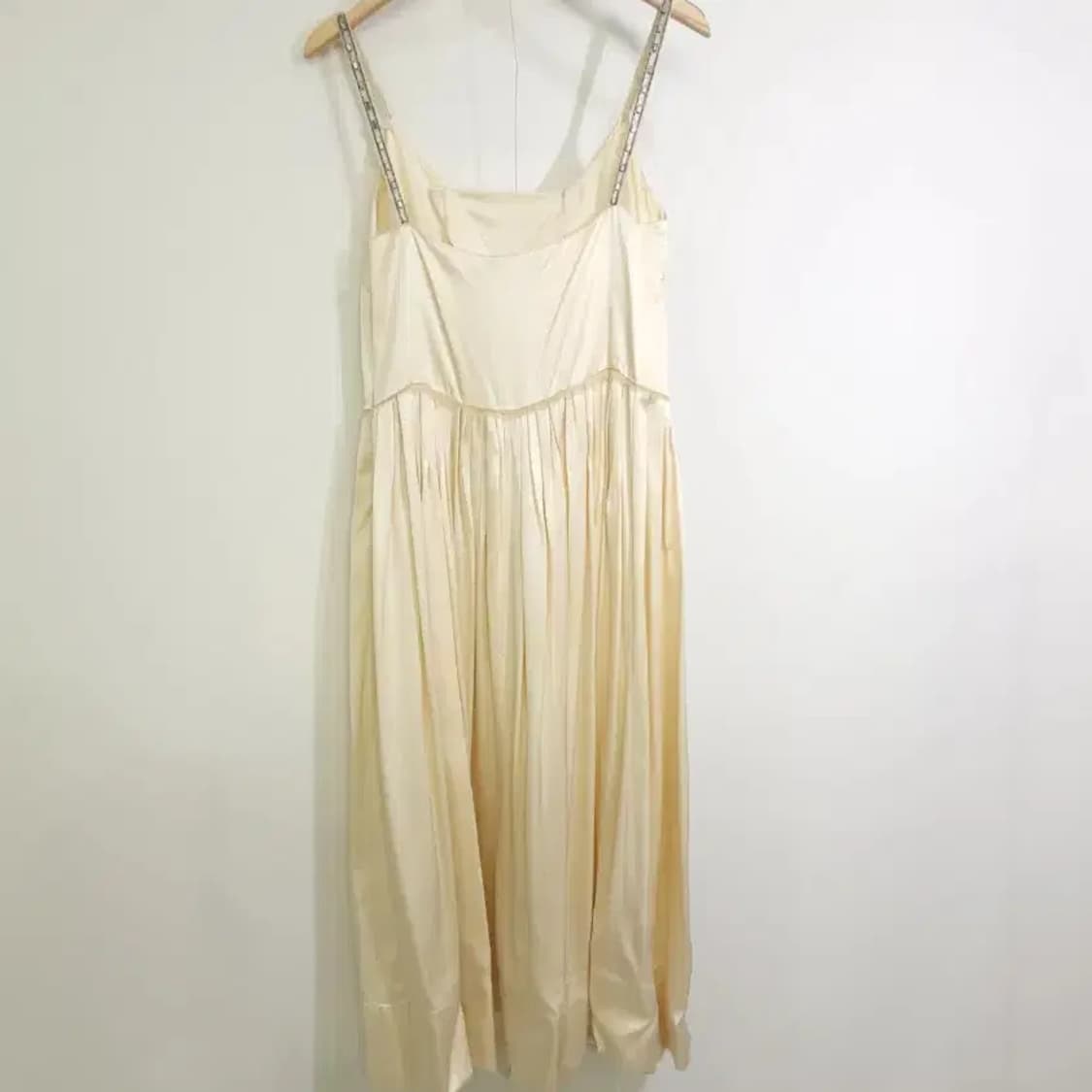 끌로에 실크 원피스 아이보리 T38 상품이미지4