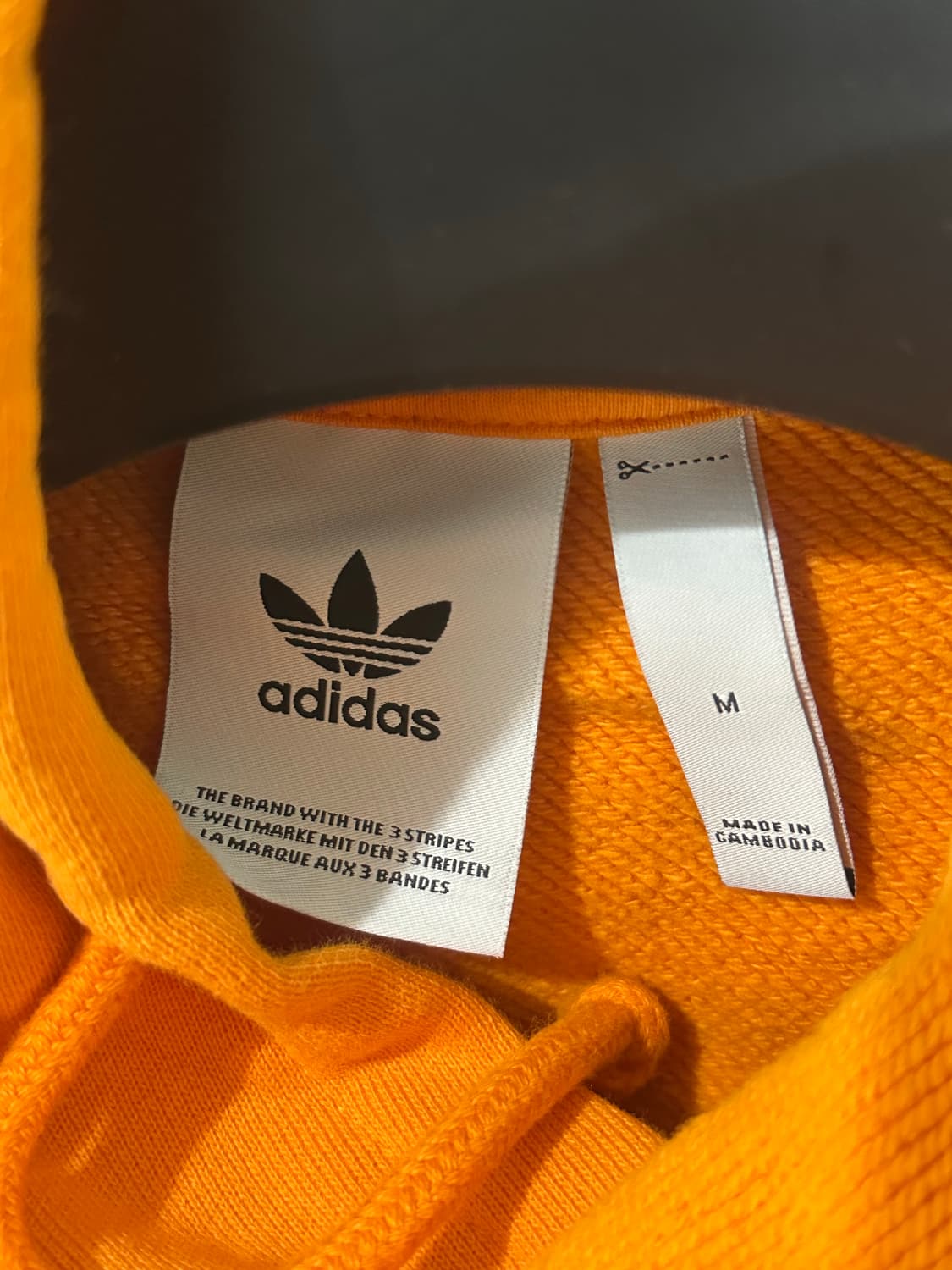 아디다스 파이어 오렌지 후드티 상품이미지3