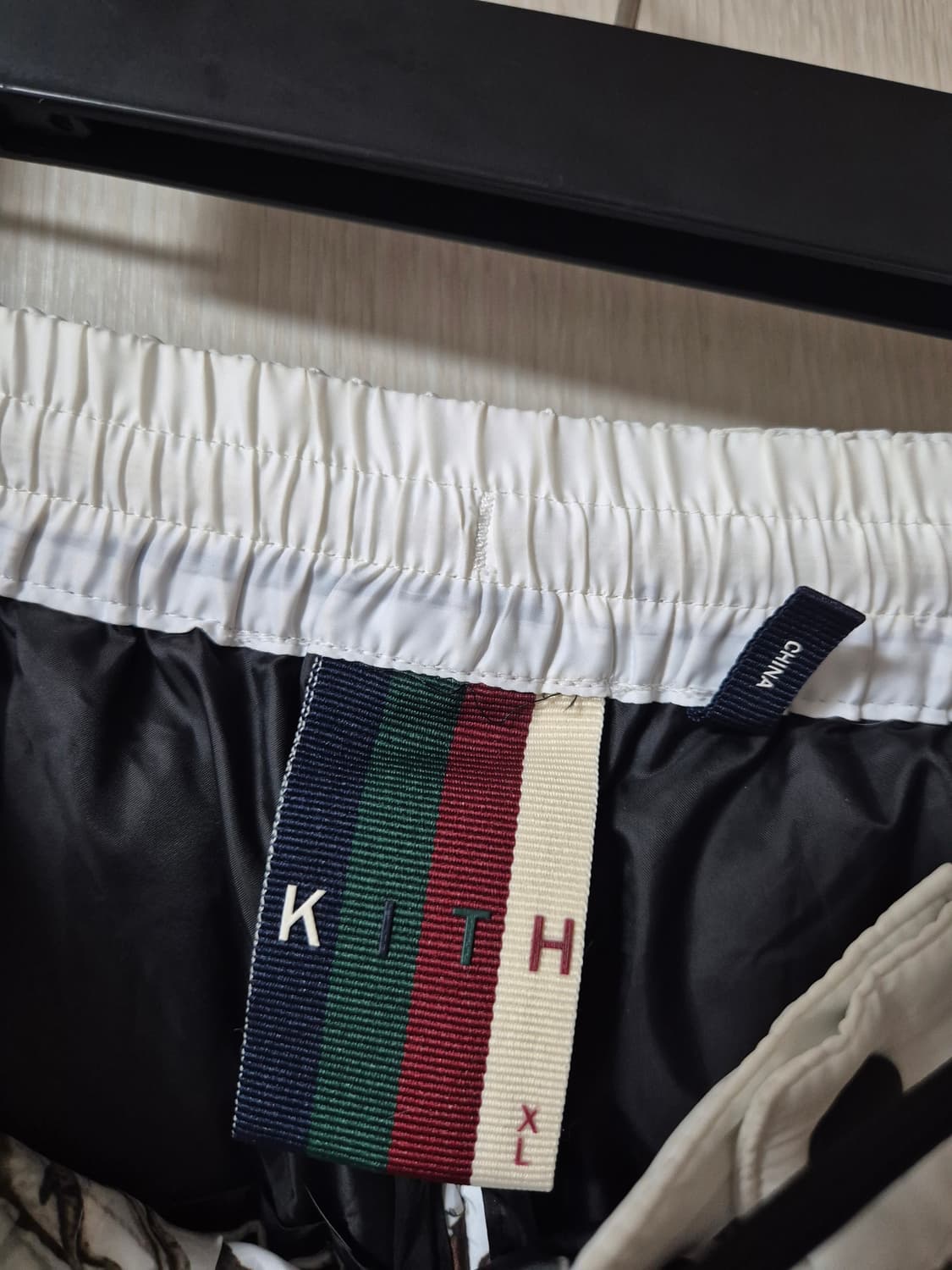 (새제품) KITH 다운 팬츠 Stratton 패딩바지 XL 상품이미지4