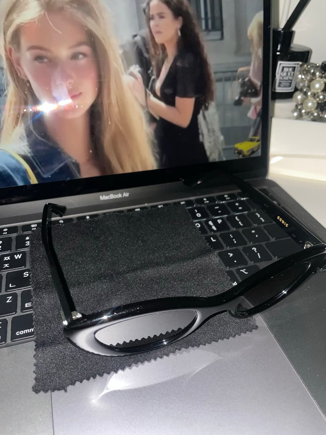 젠틀몬스터 코닉선글라스 상품이미지1