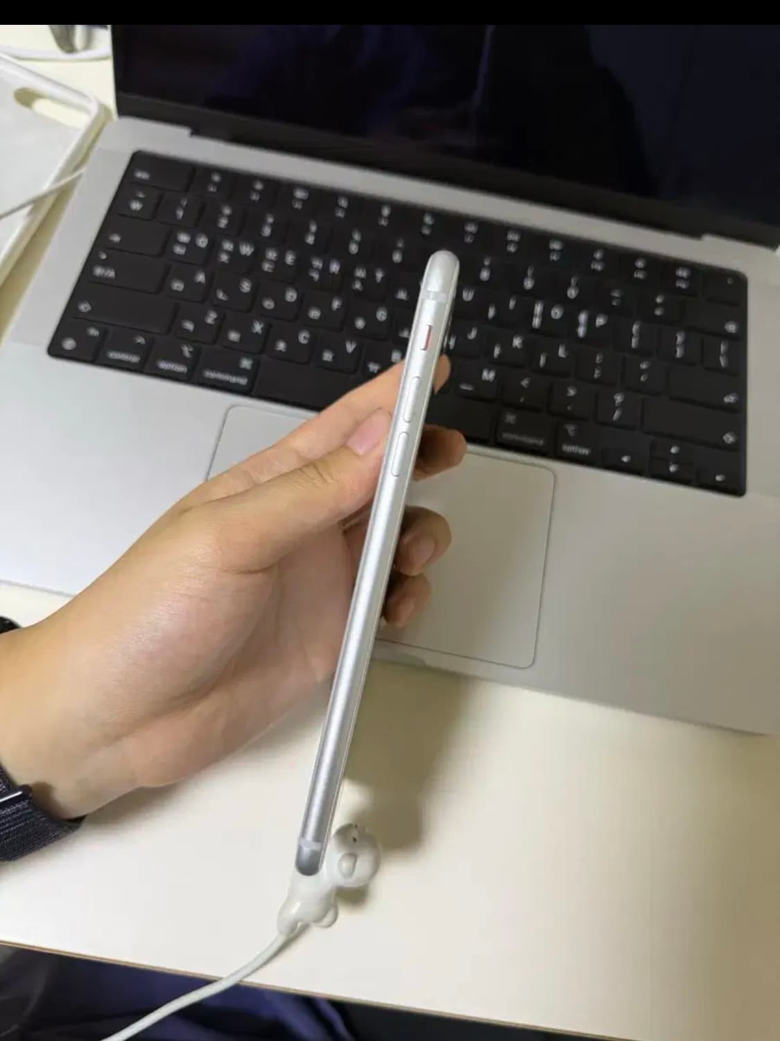 아이폰8플러스 실버 256GB 상품이미지4