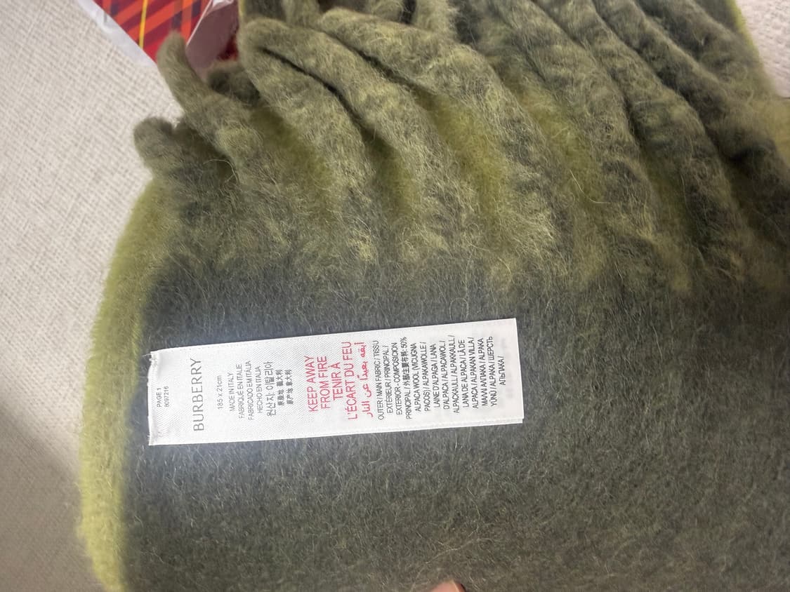 버버리 24fw 리버서블 울혼방 머플러 상품이미지7