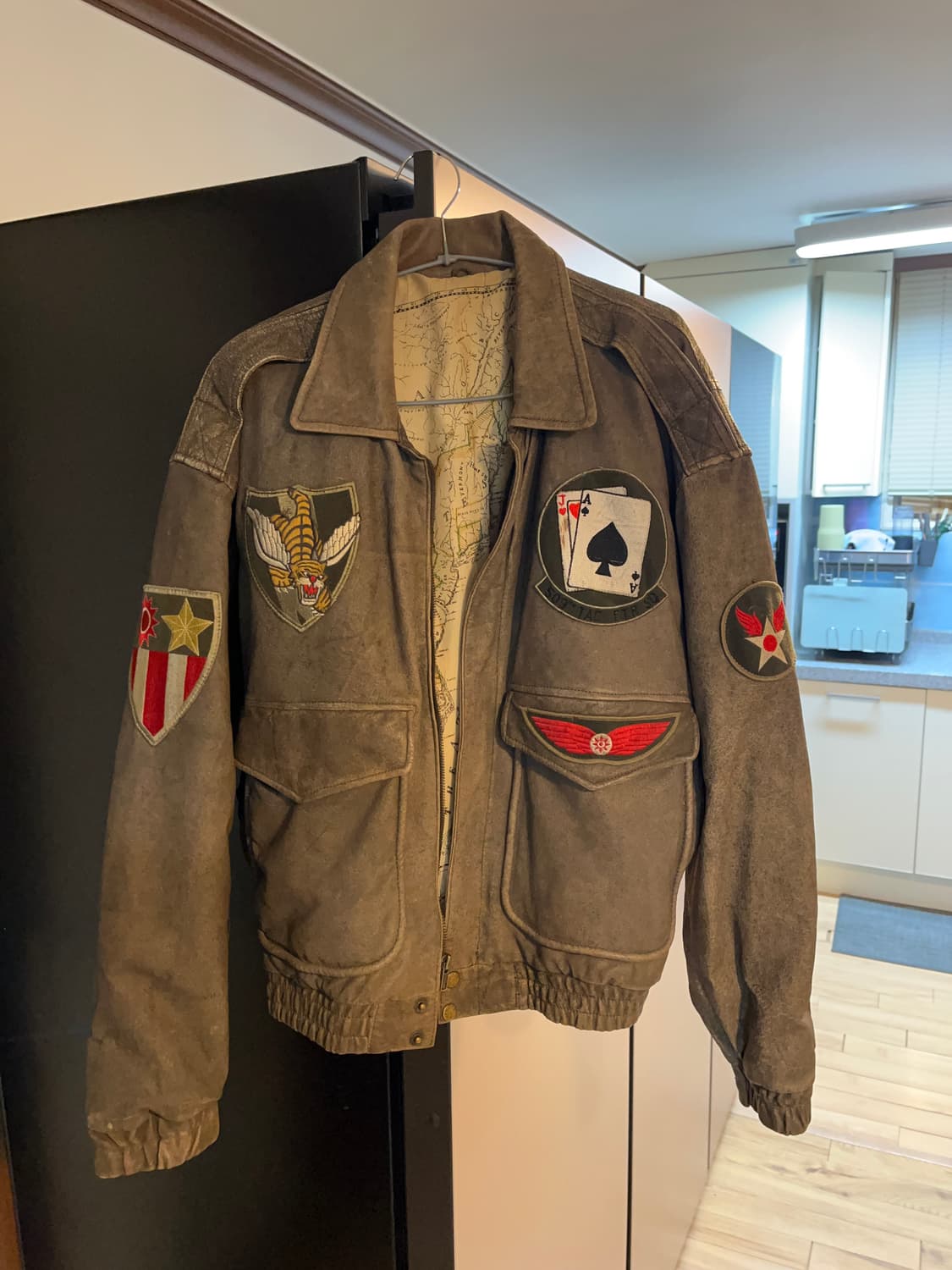 90's USA 빈티지 패치 A-2 플라이트 자켓 상품이미지2