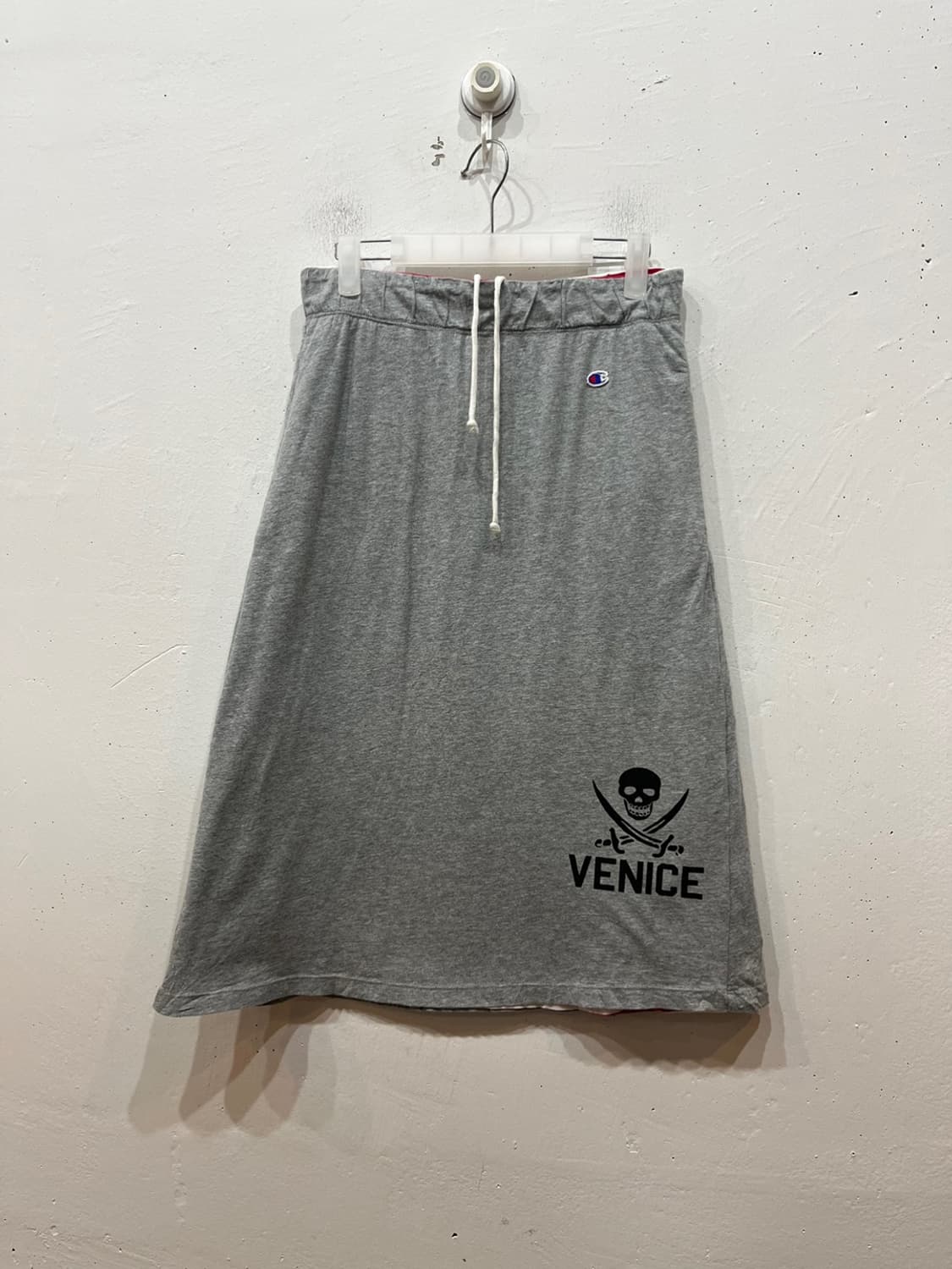 챔피온 VENICE 스컬 리버시블 스커트 치마 상품이미지1