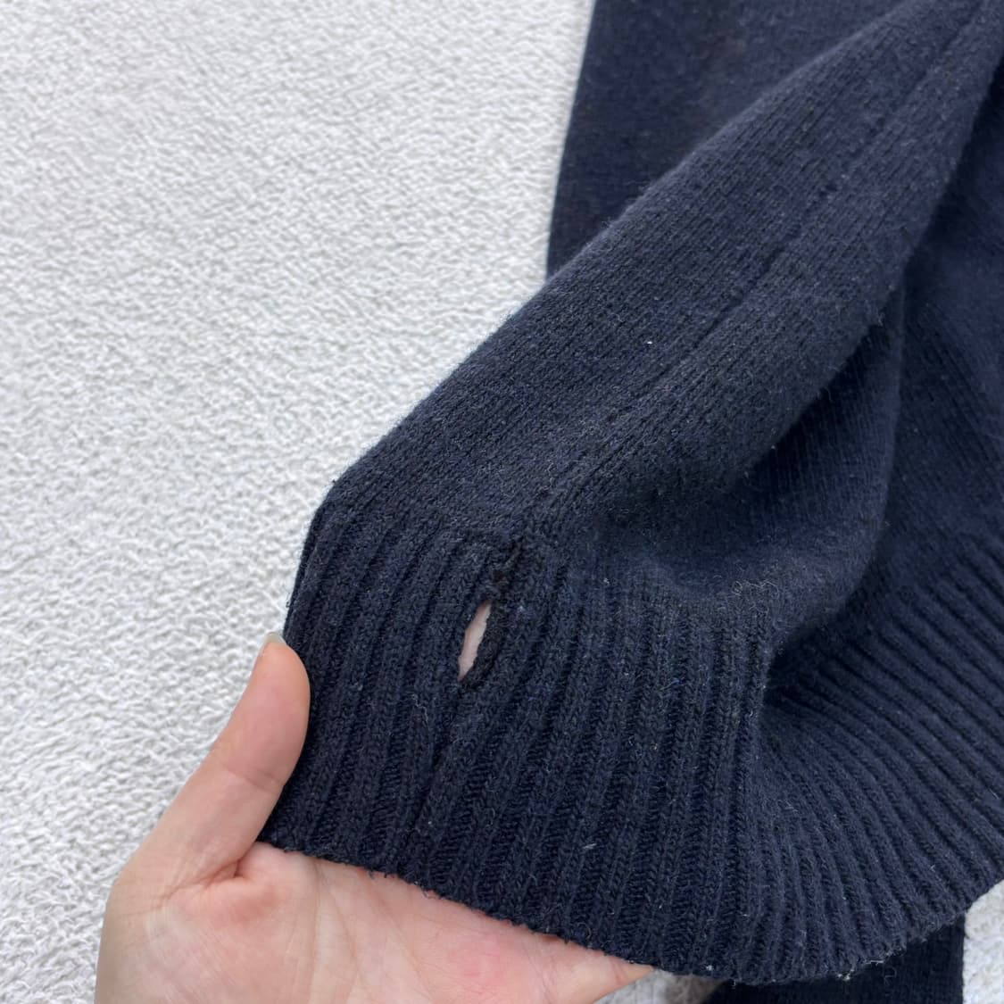 L 고급 빈티지 로고 패치 니트 스웨터 0402E 상품이미지5