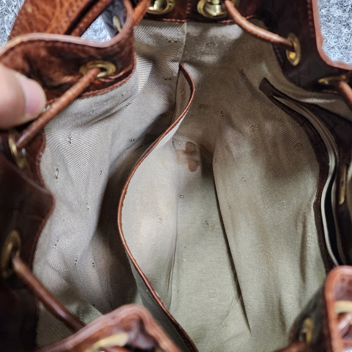 아이그너 와니무늬 숄더백 크로스백 상품이미지9