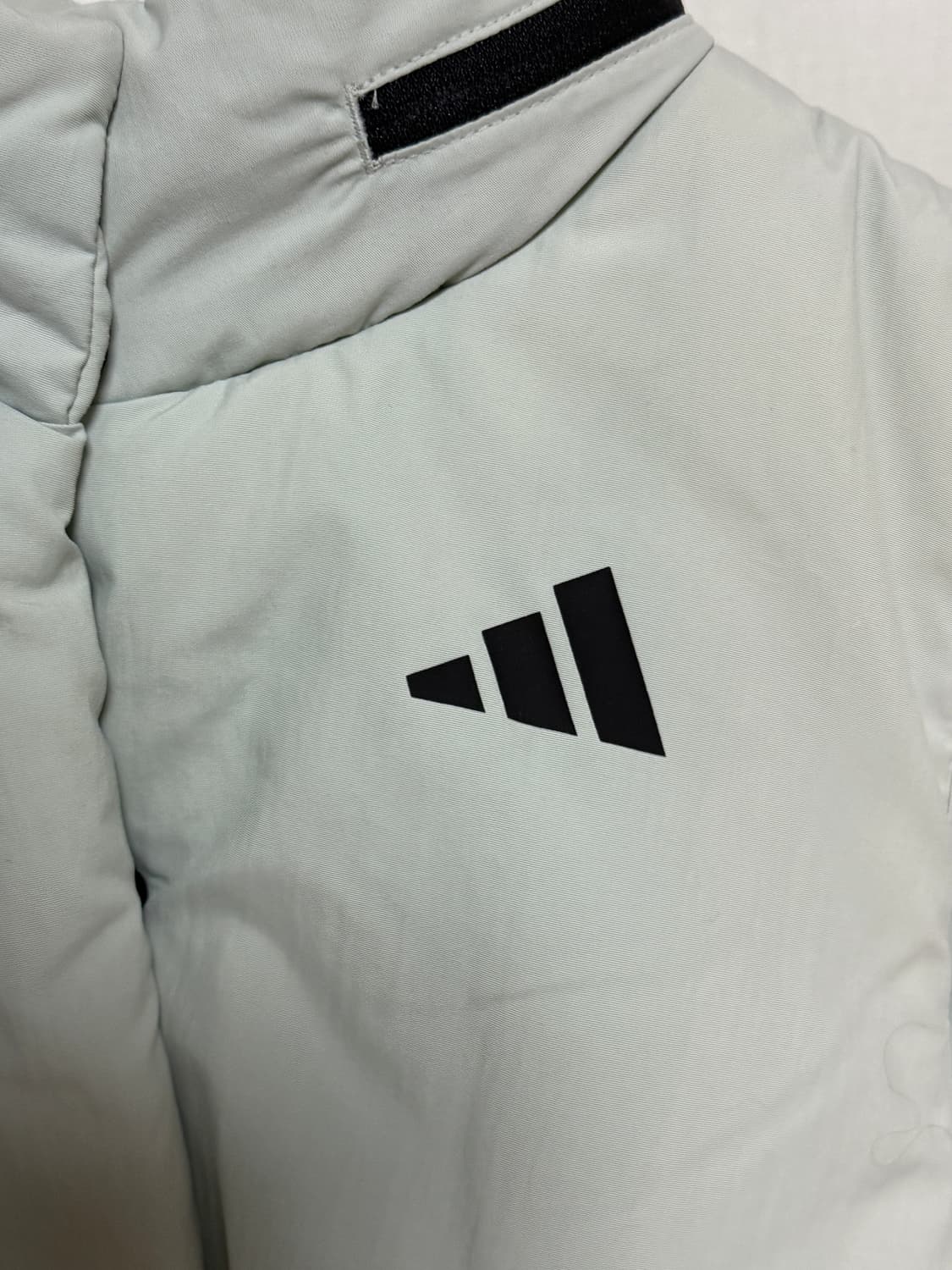 (택 있는 새상품) 아디다스 패딩 조끼 S 상품이미지3