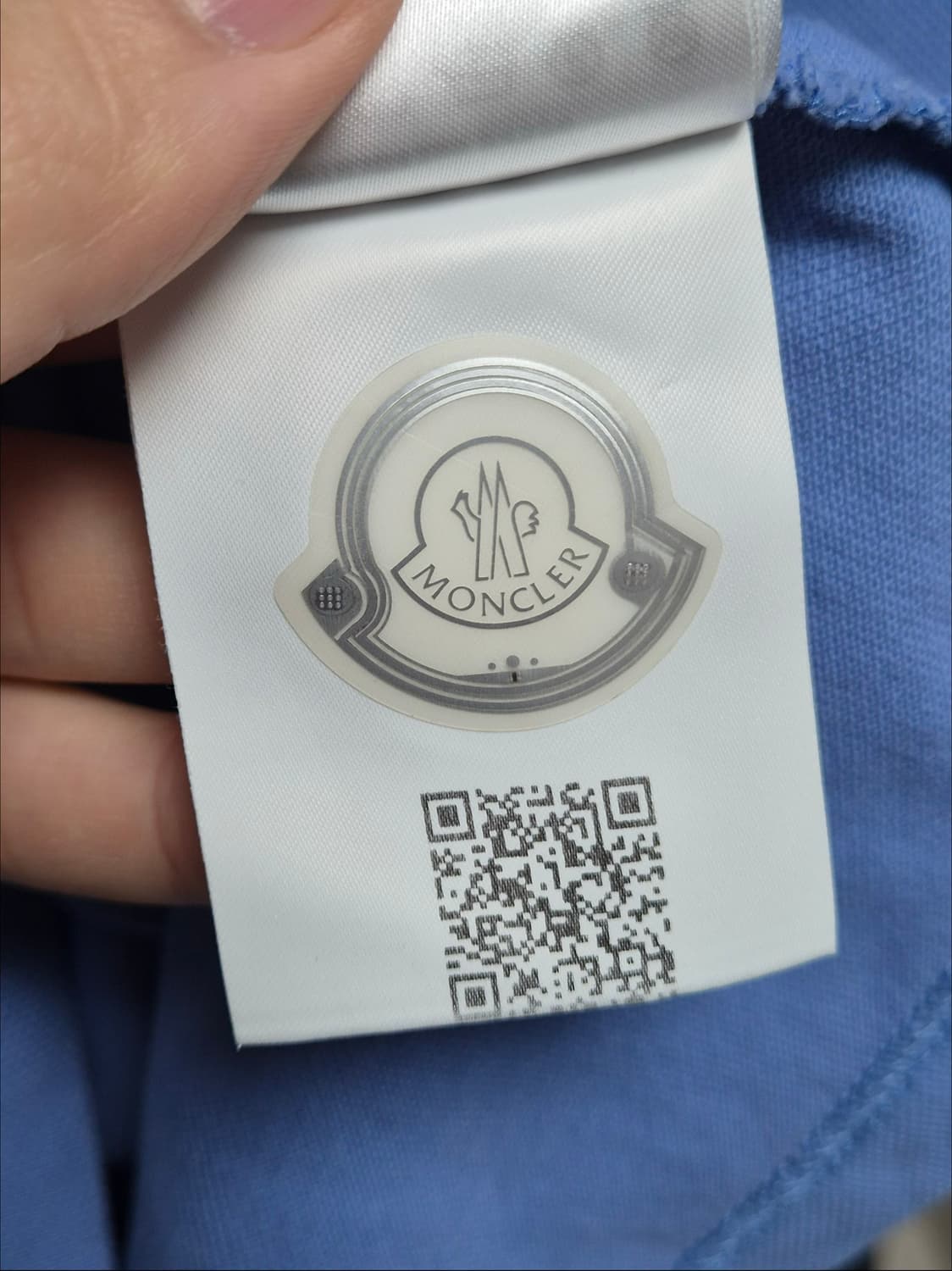 정품 몽클레어 카라 반팔티 105-XL 상품이미지9