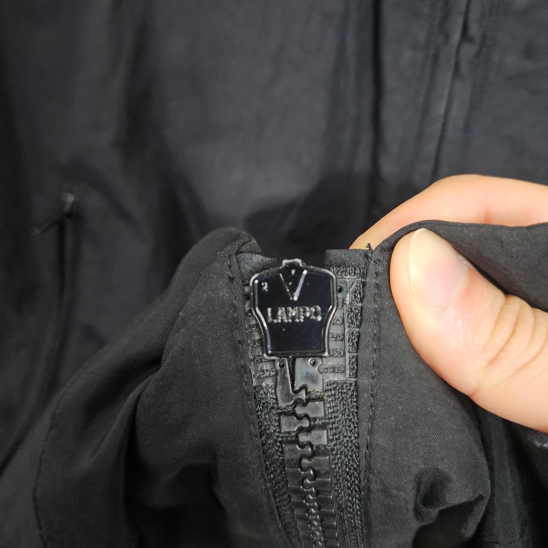 알마니 꼴레지오니 2way 나일론 자켓 블랙 상품이미지5