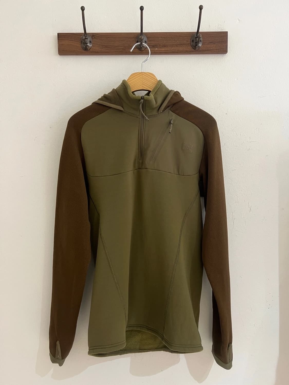 아크테릭스 후드 상품이미지1