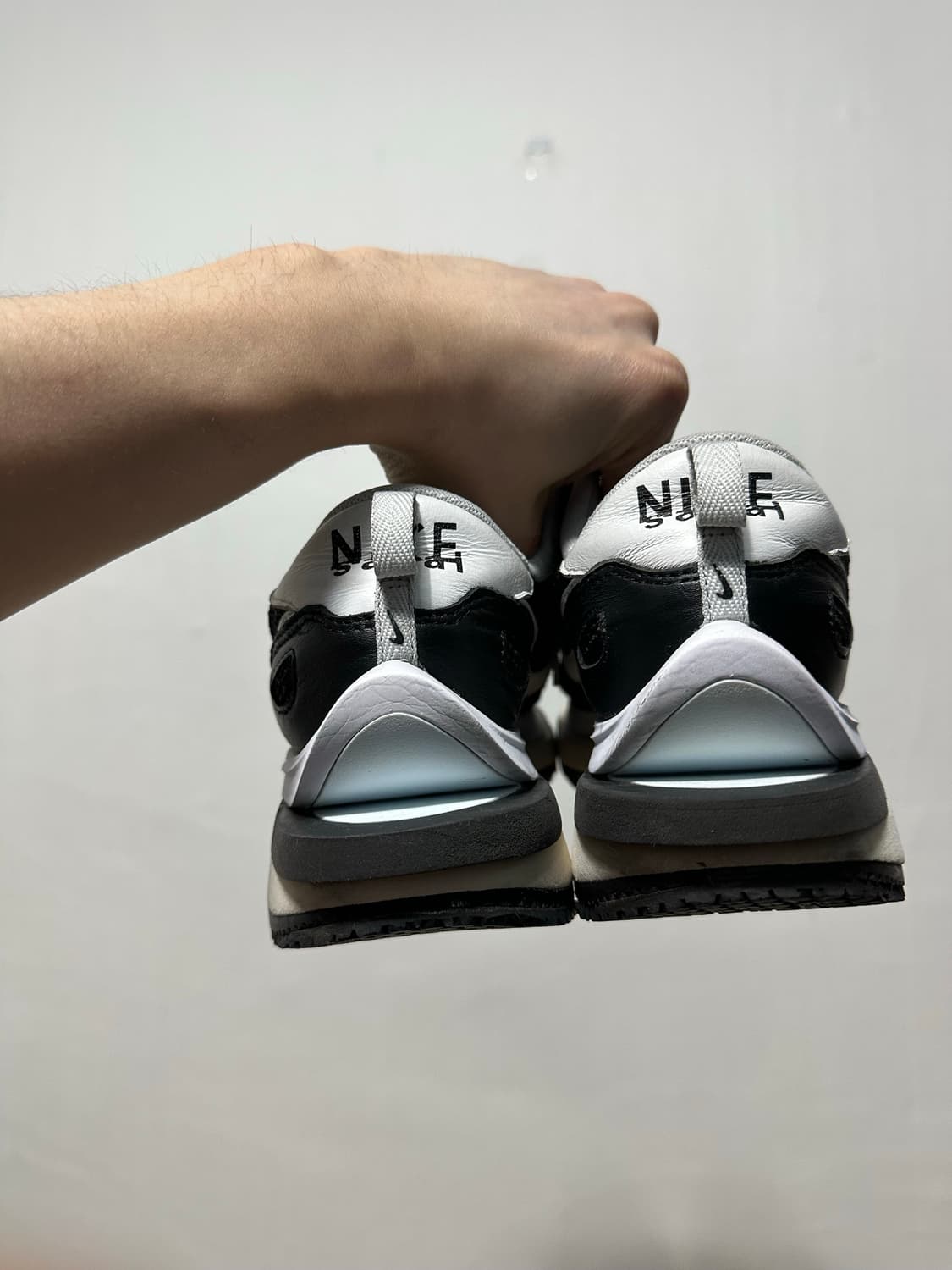 나이키 사카이 베이퍼와플 블랙 화이트 상품이미지6