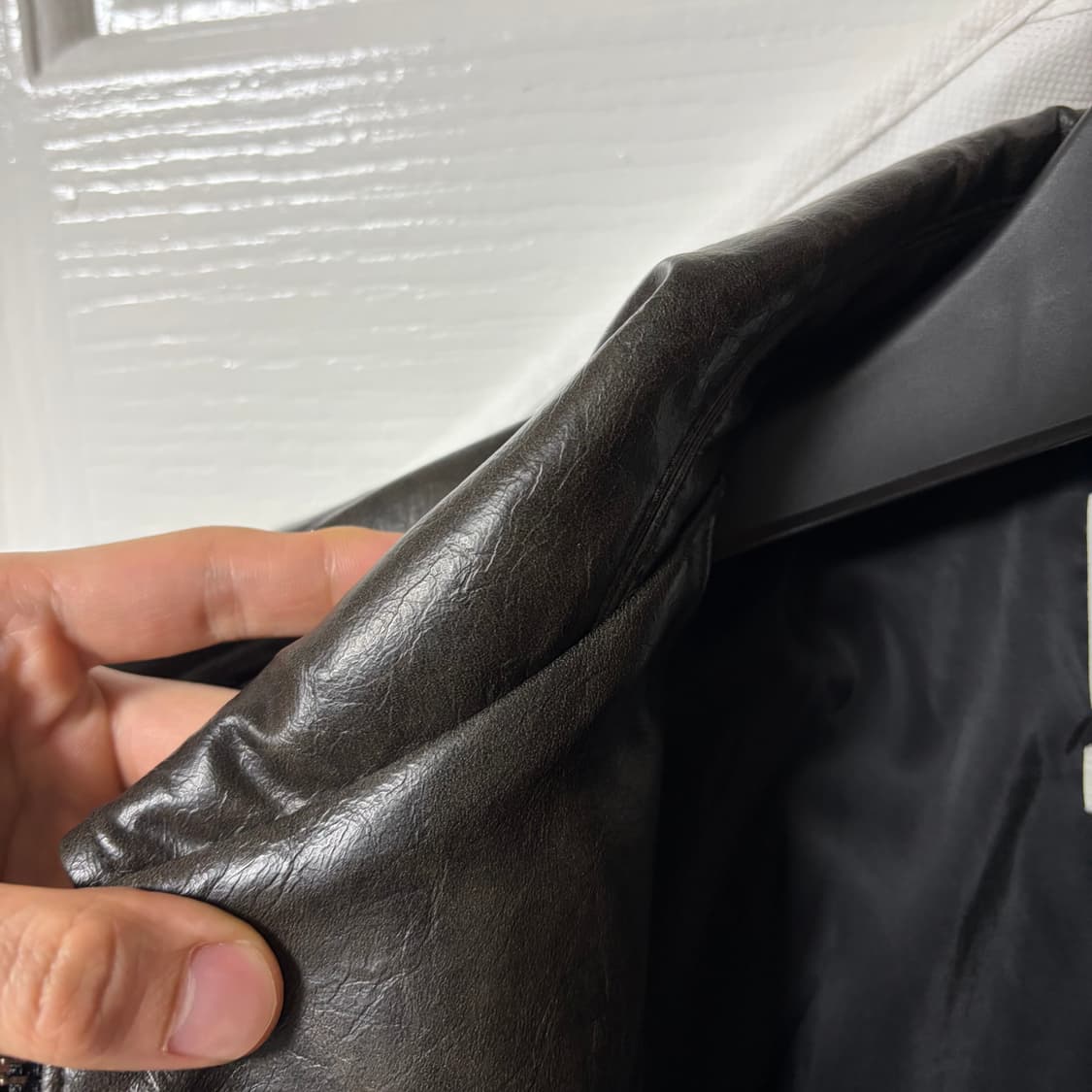 아모멘토 비건 레더 블루종 상품이미지3