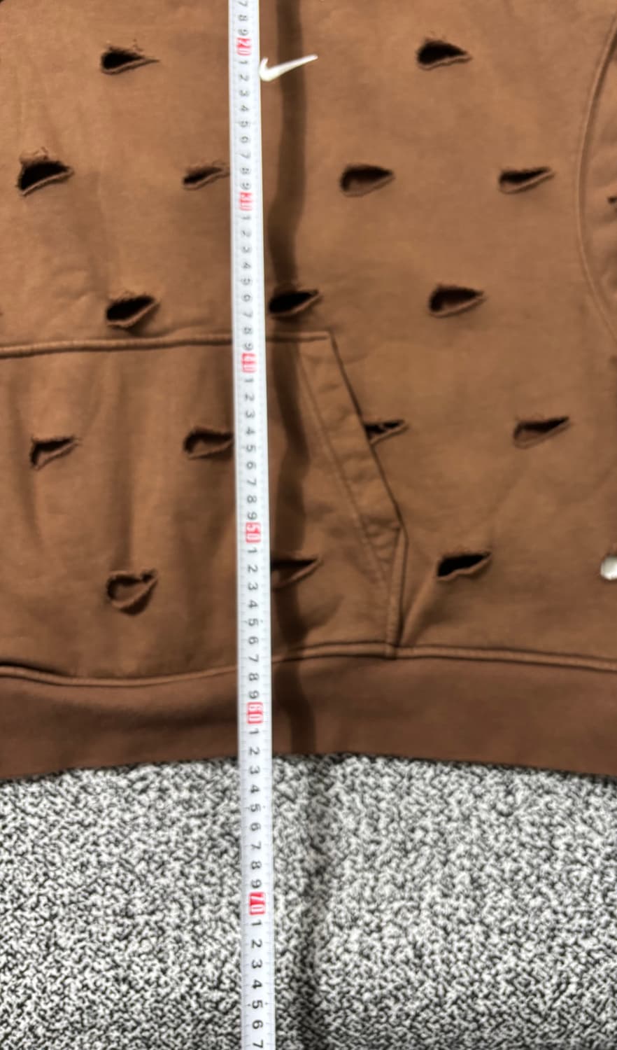 빈티지9. 자크뮈스 x 나이키 뉴진스, 코쿤 착용 데미지 후드 후디 상품이미지6