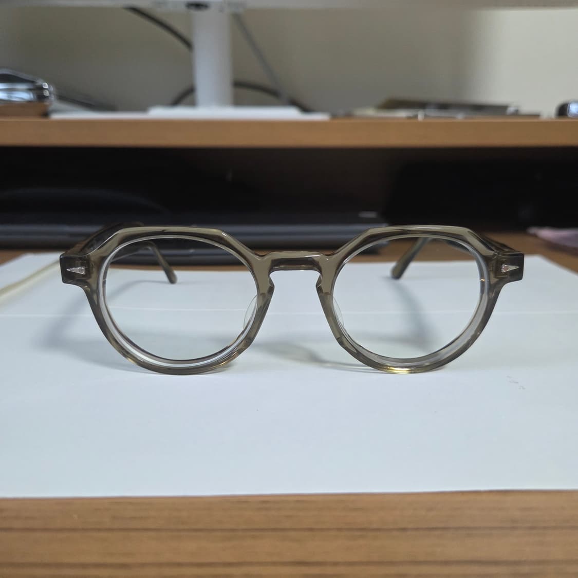 [47-21] 알렘 류보스케 smoked light / 크라운판토 상품이미지3