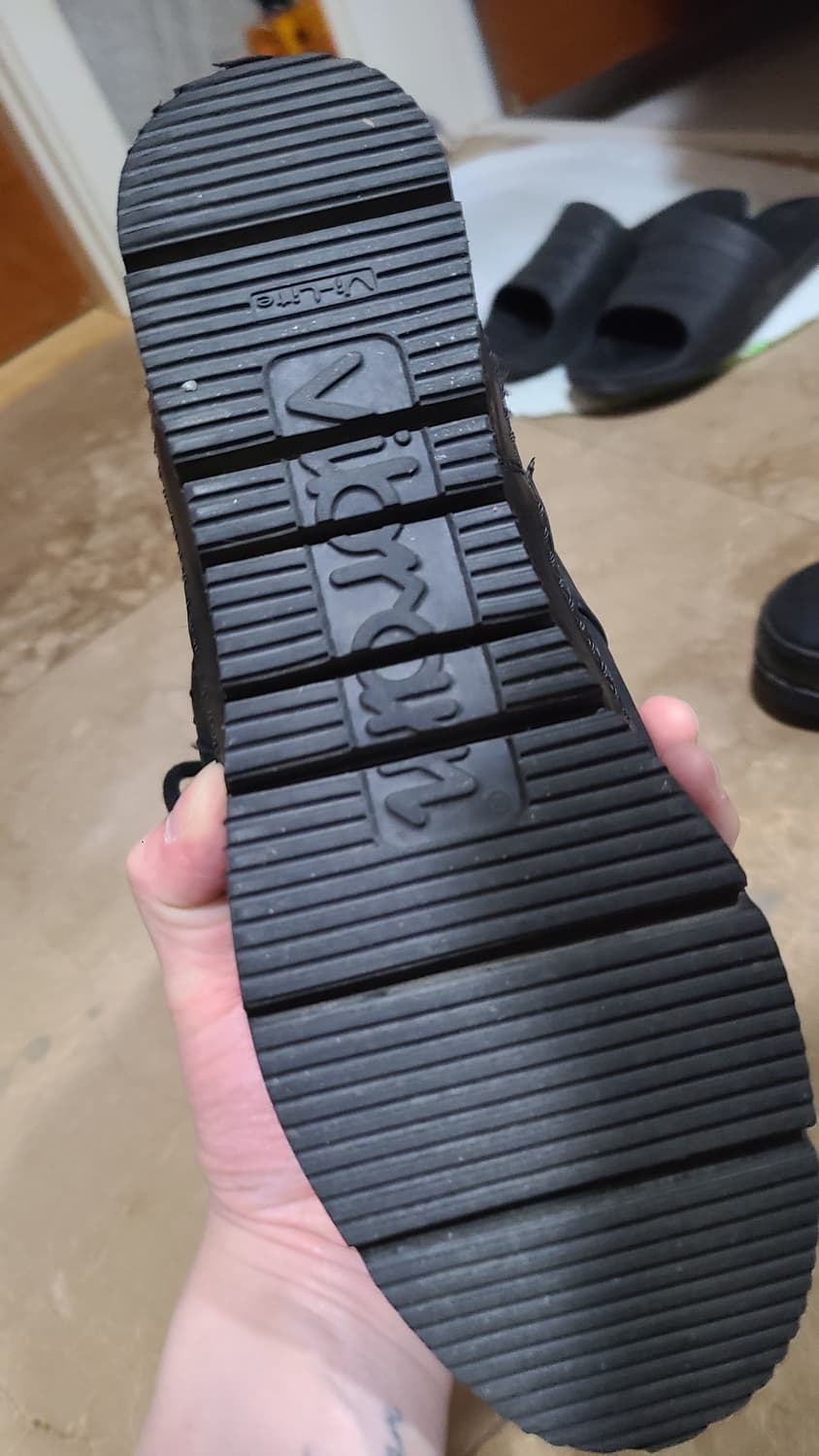 The Last Conspiracy
미들탑 부츠 상품이미지7