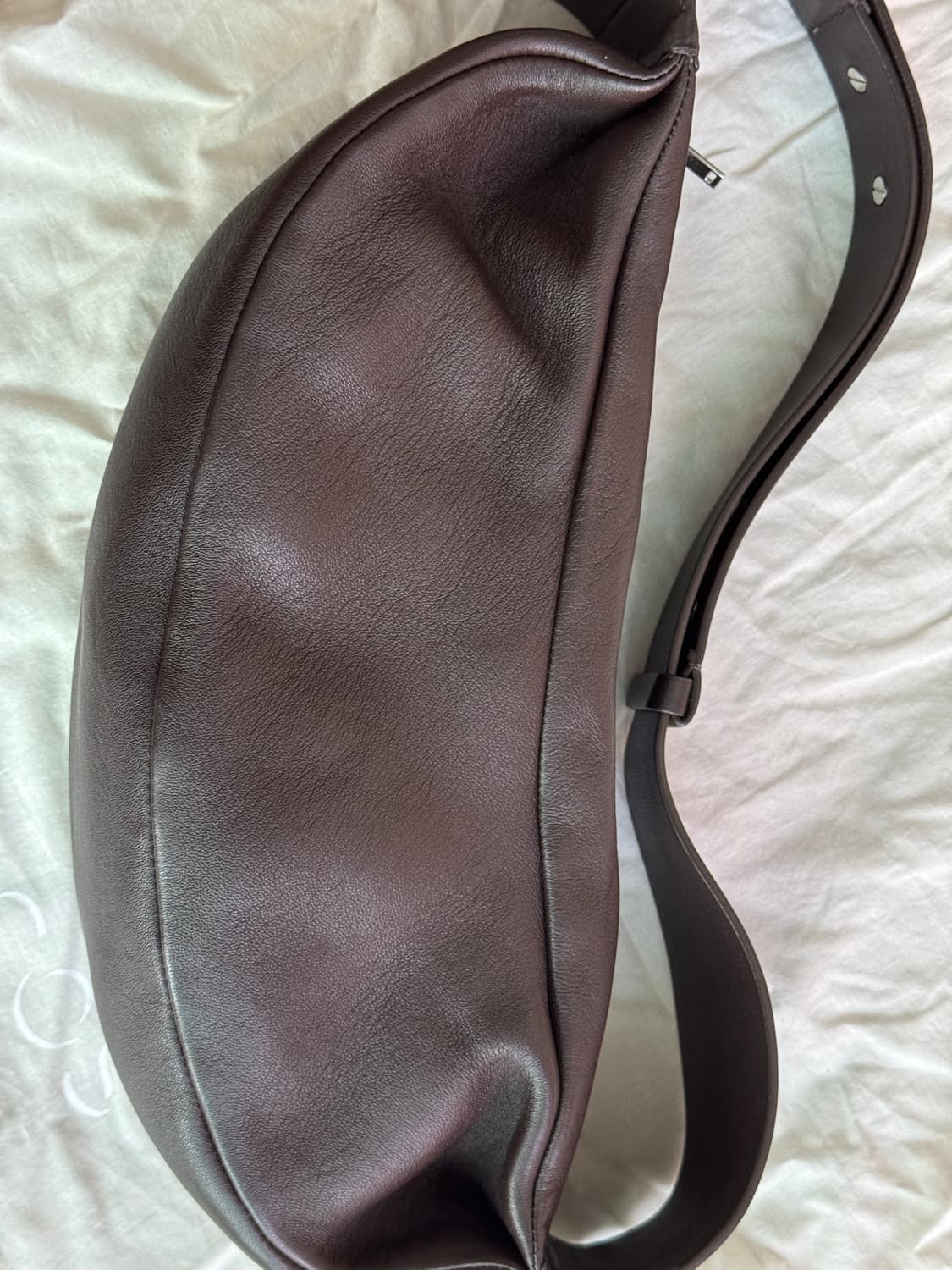 COS 레더 크로스바디백 상품이미지5